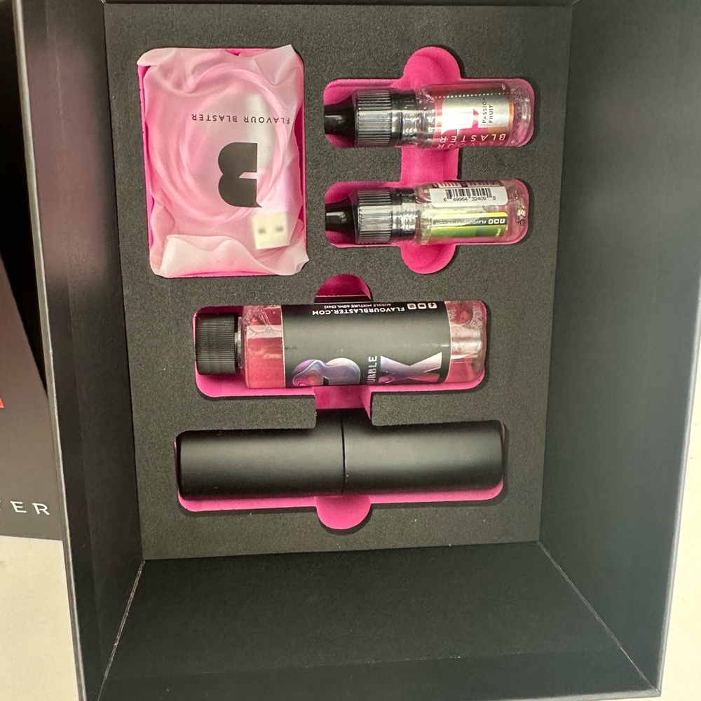 Pink Kitchen Tool - Picture 3 of 10